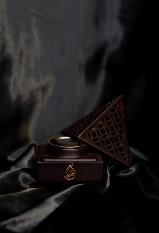 The Pyramid - Chocolate Brown