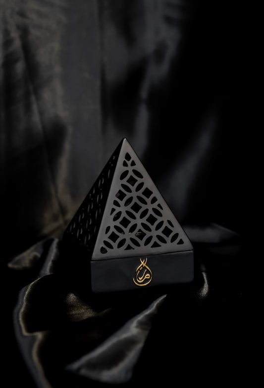 The Pyramid - Black
