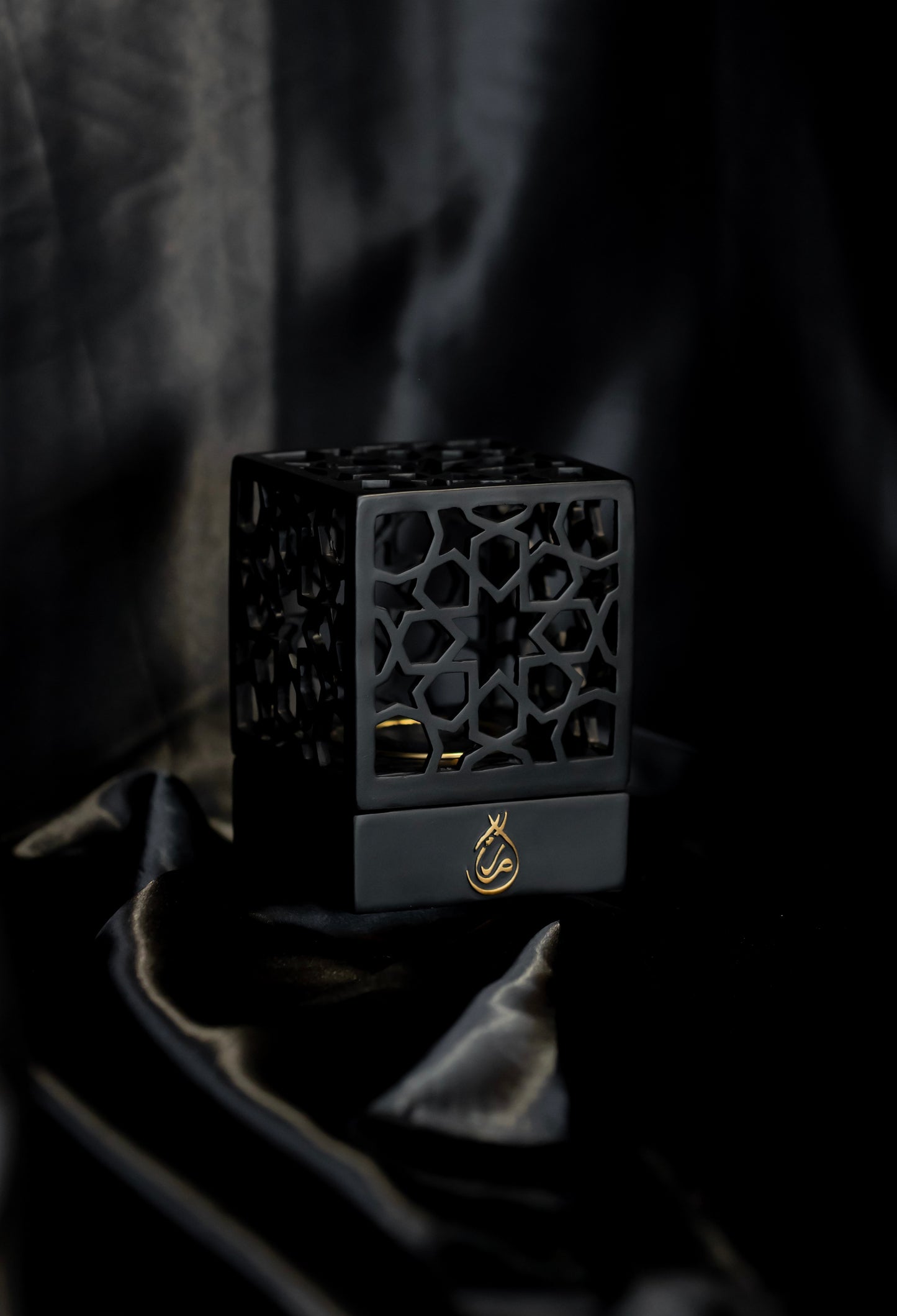 The Cube - Black