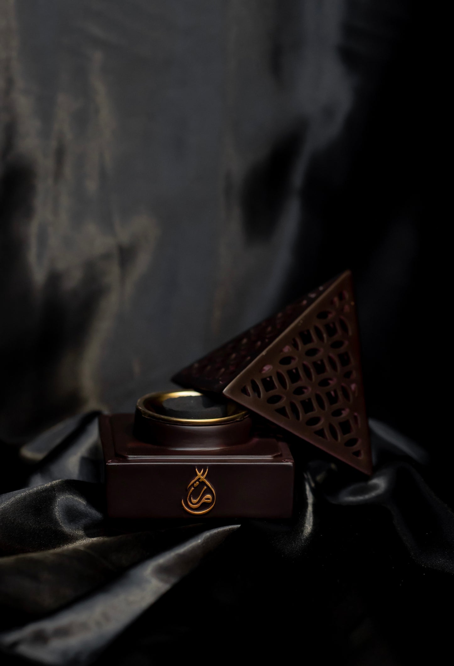 The Pyramid - Chocolate Brown