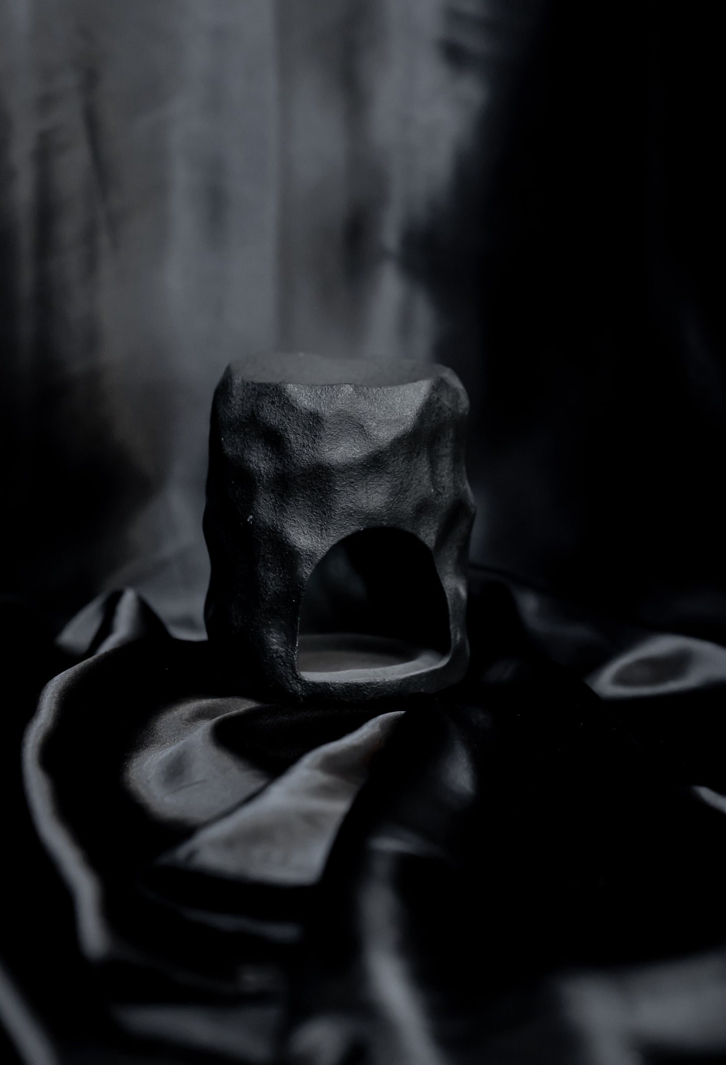 The Cove - Matte Black