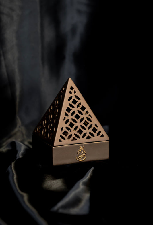The Pyramid - Champagne Gold